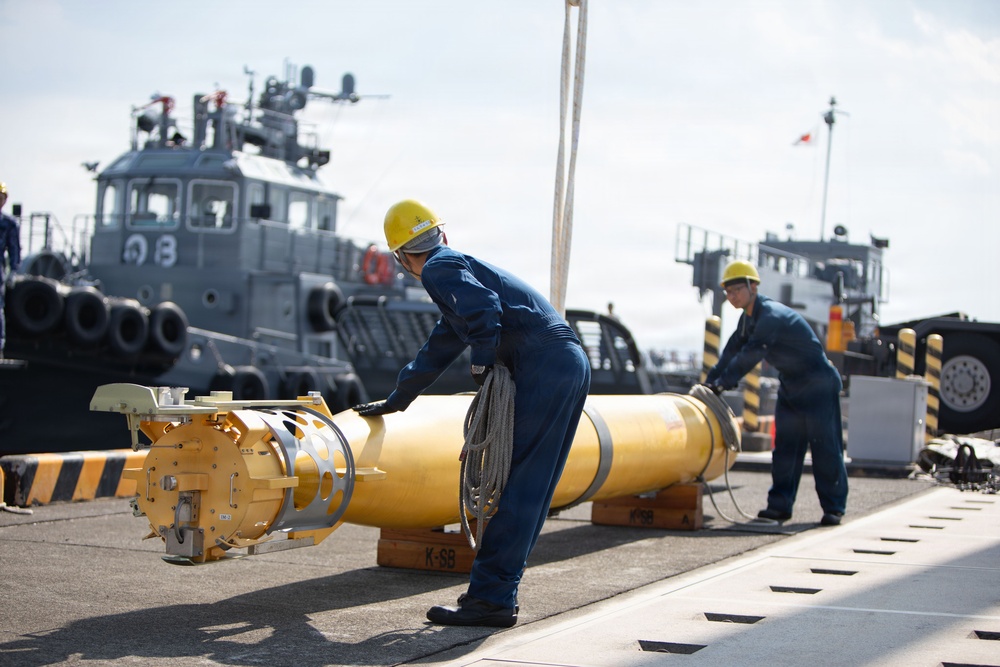 Submarine resupply: JMSDF JS Unryu visits MCAS Iwakuni