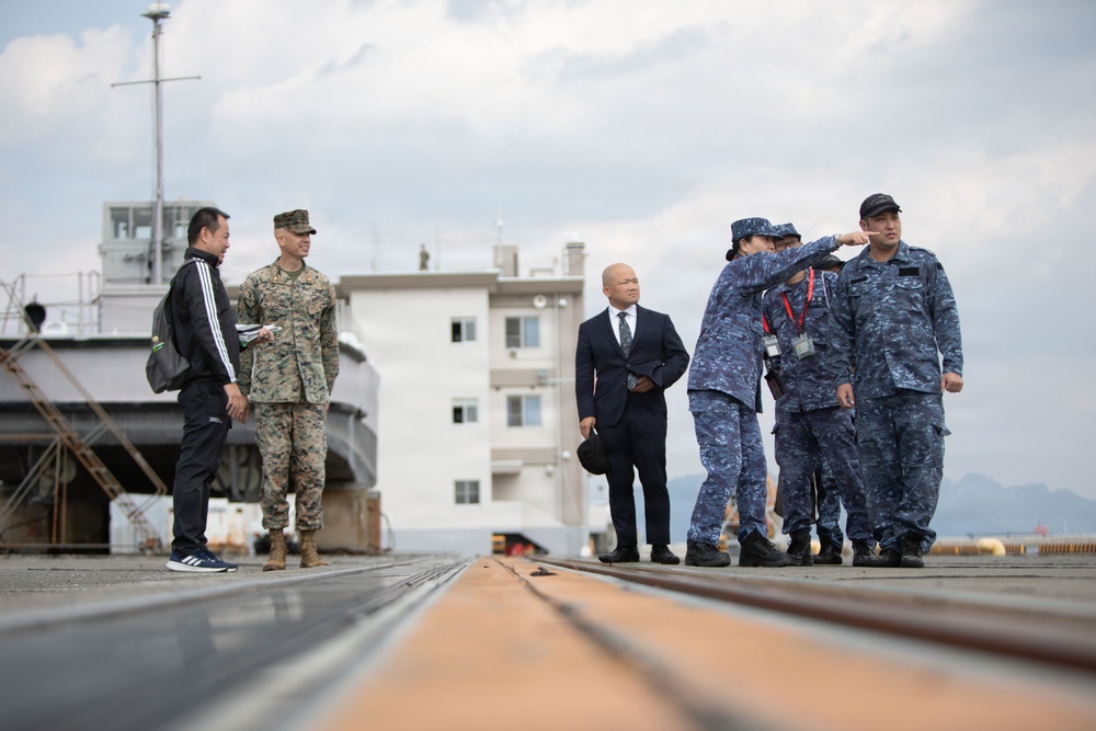 Submarine resupply: JMSDF JS Unryu visits MCAS Iwakuni