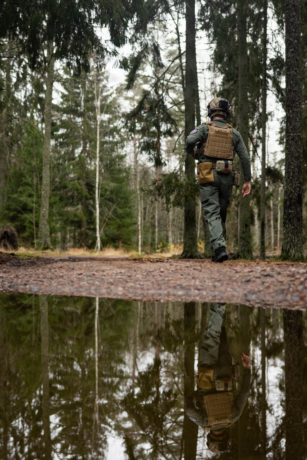 U.S. Marines sharpen communication skills through field environment testing
