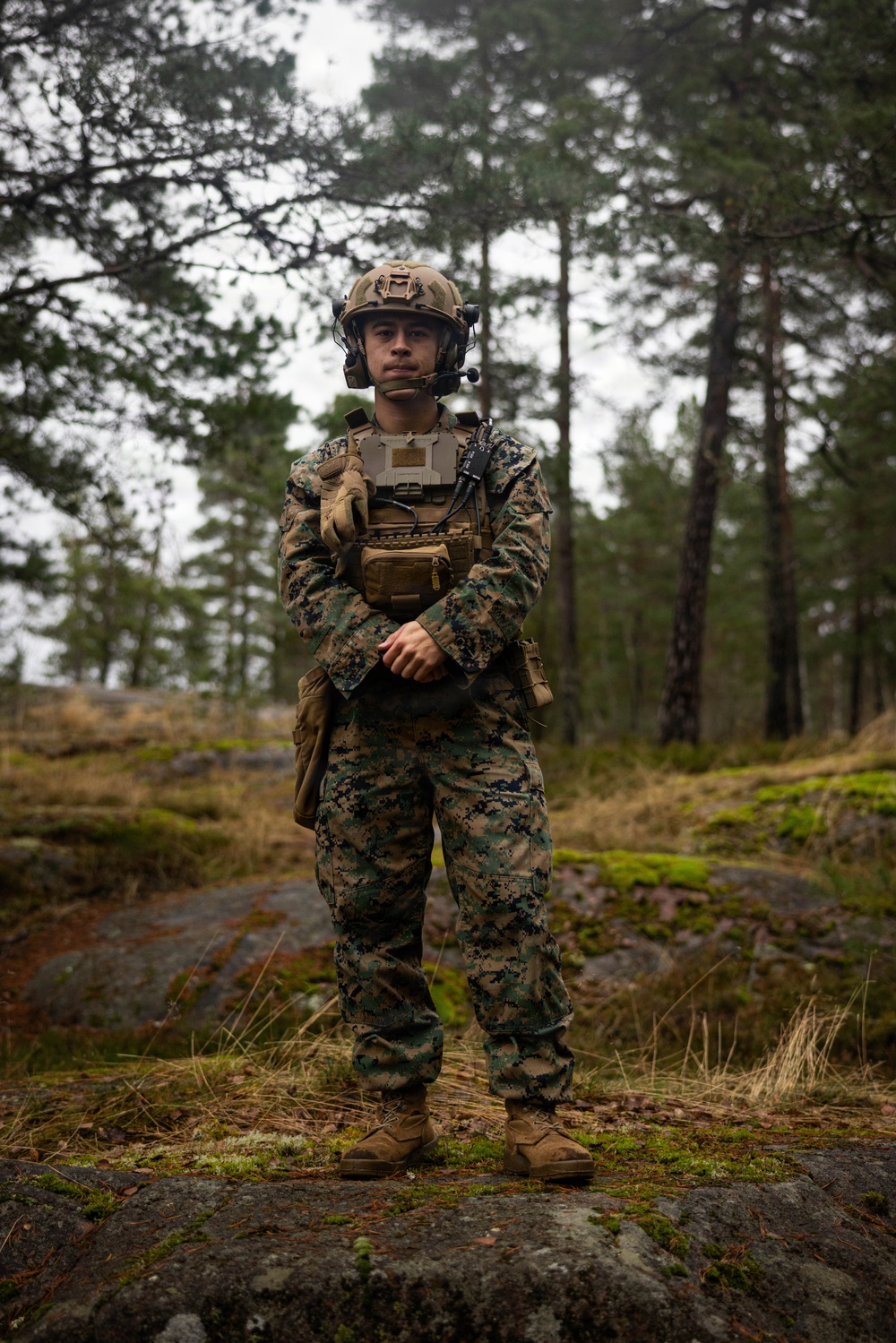U.S. Marines sharpen communication skills through field environment testing