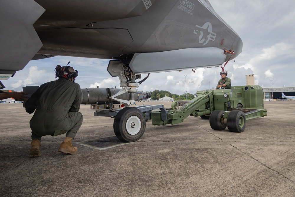 VMFA-225 Marines load A GBU-54 LJDAM onto an F-35B Lightning II