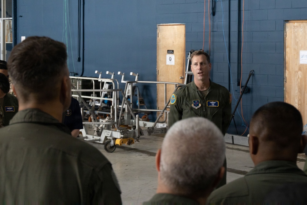 AFSOUTH Commander visits VMFA-225 in Puerto Rico