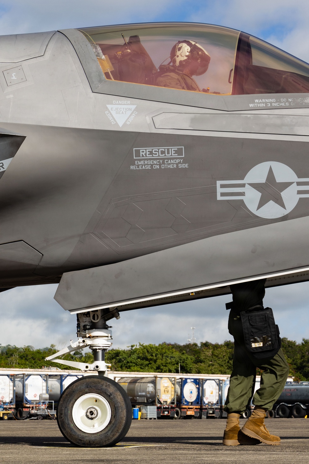 VMFA-225 conducts flight operations in Puerto Rico