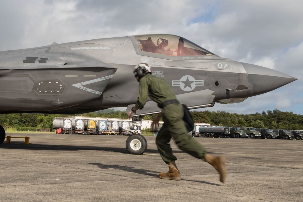 VMFA-225 conducts flight operations in Puerto Rico