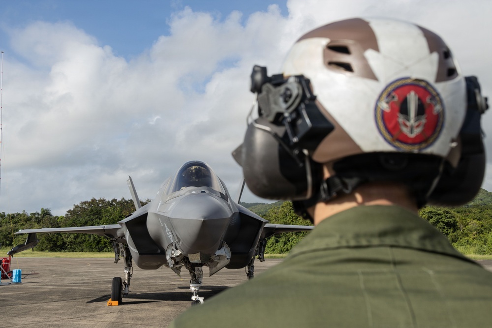VMFA-225 conducts flight operations in Puerto Rico