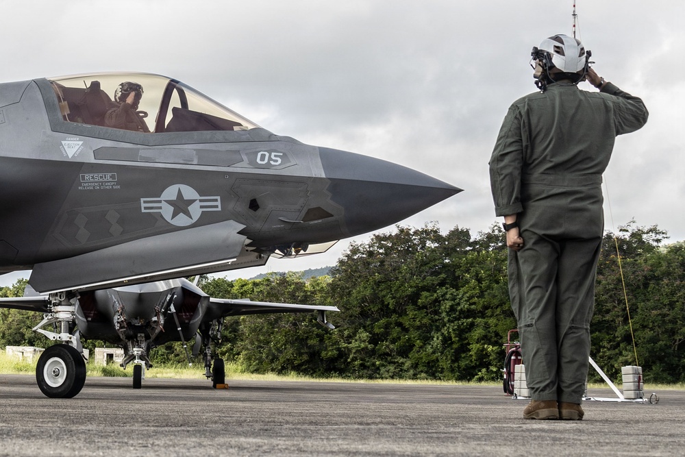 VMFA-225 conducts flight operations in Puerto Rico