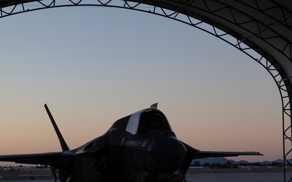 VMFA 122 Marines conduct flight operations during RUT