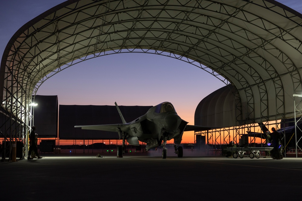 VMFA 122 Marines conduct flight operations during RUT