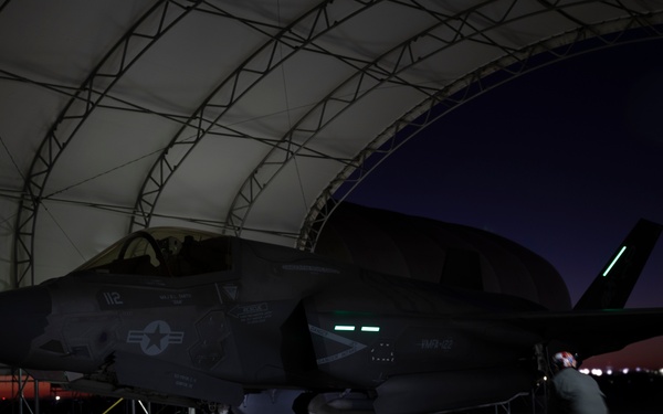 VMFA 122 Marines conduct flight operations during RUT