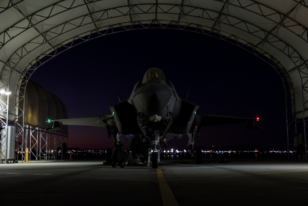 VMFA 122 Marines conduct flight operations during RUT