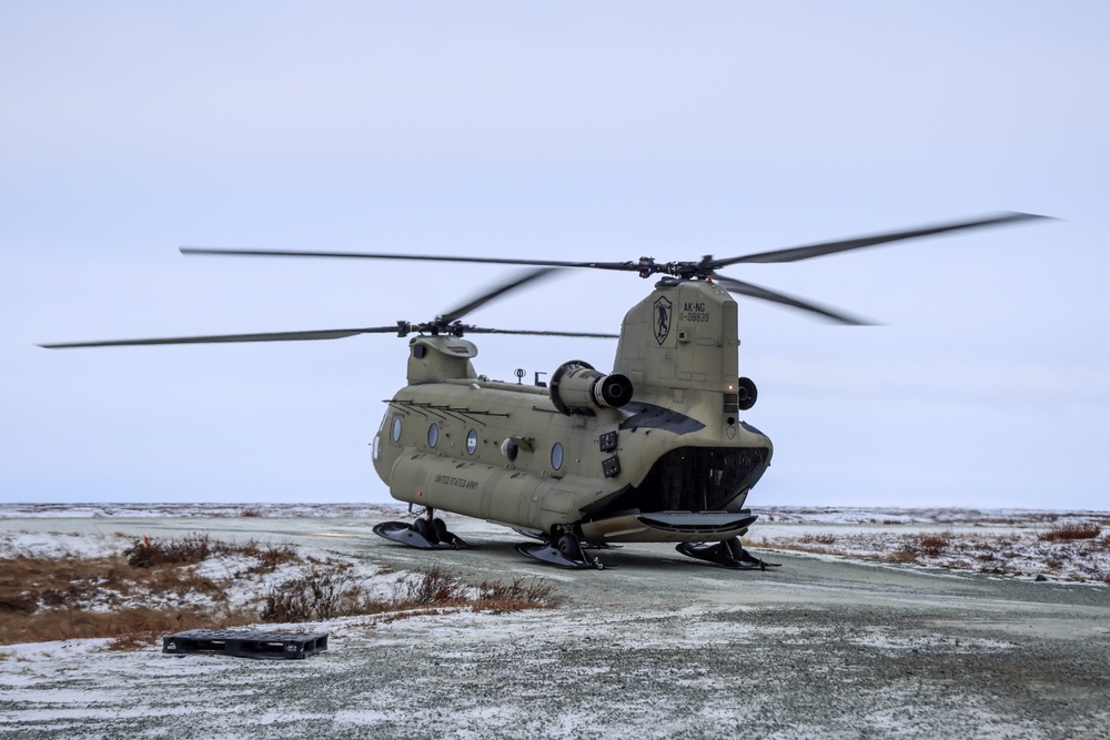AKARNG Chinook aviators transport AKOM members and supplies during Operation Halong Response