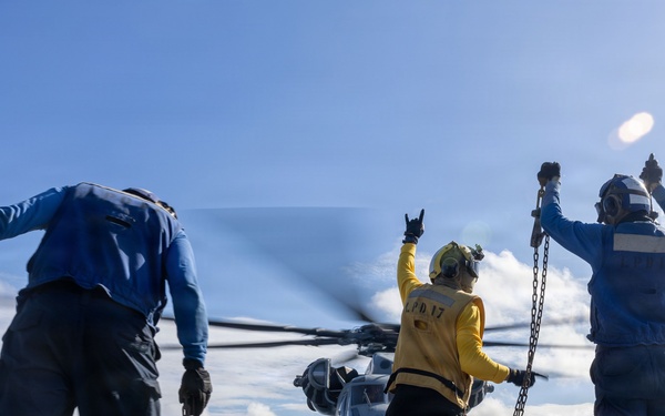 USS San Antonio (LPD 17) provides humanitarian relief to Jamaica