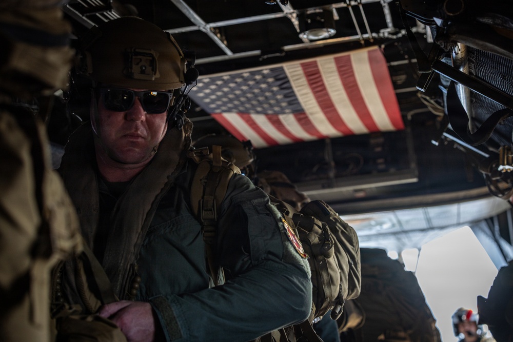 22nd MEU(SOC) | CLB 26 Arrives in Jamaica in Support of JTF Bravo