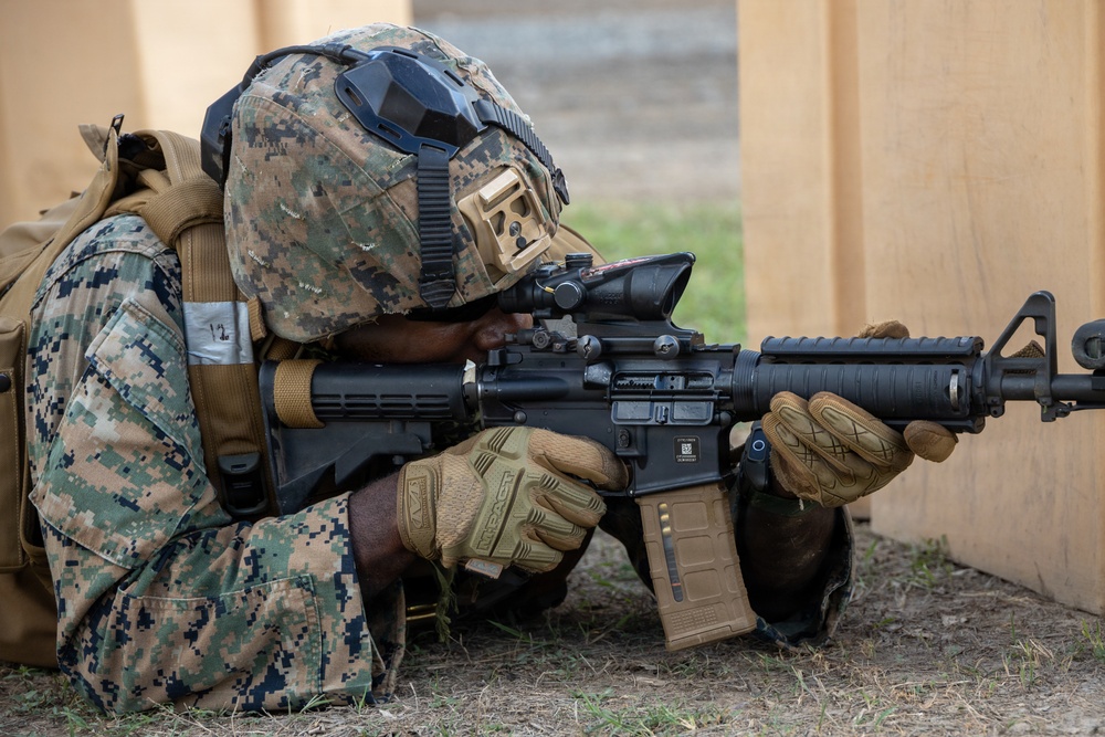 MACS-4 Conducts Squad Patrols at MCTAB