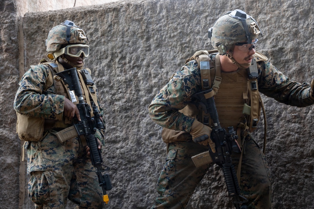 MACS-4 Conducts Squad Patrols at MCTAB