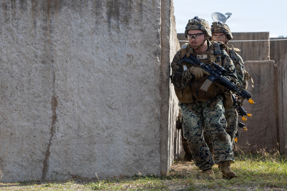 MACS-4 Conducts Squad Patrols at MCTAB