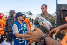 22nd MEU(SOC) | Joint Task Force-Bravo Load Supplies for Delivery