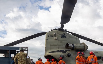 22nd MEU(SOC) | Joint Task Force-Bravo Load Supplies for Delivery