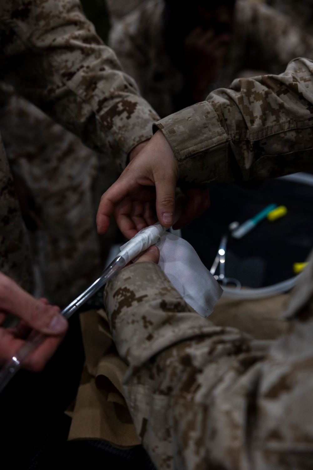 11th MEU Sailors demonstrate medical procedures during RUT
