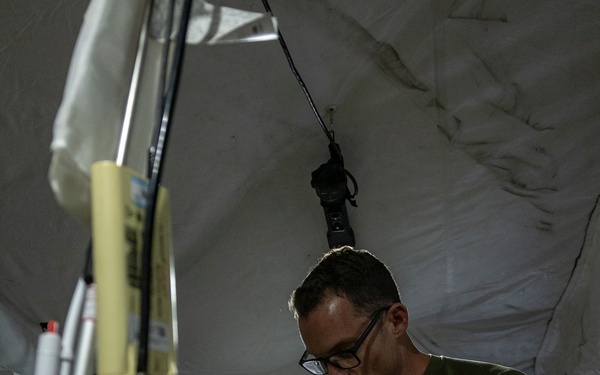 11th MEU Sailors demonstrate medical procedures during RUT