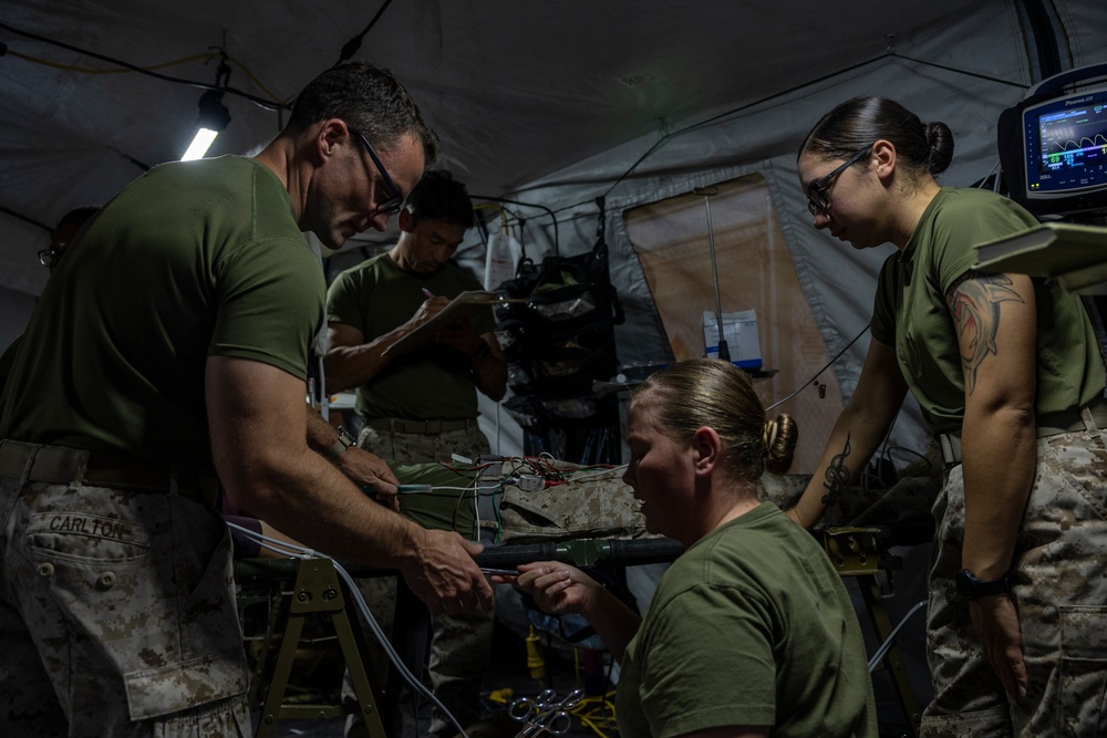 11th MEU Sailors demonstrate medical procedures during RUT