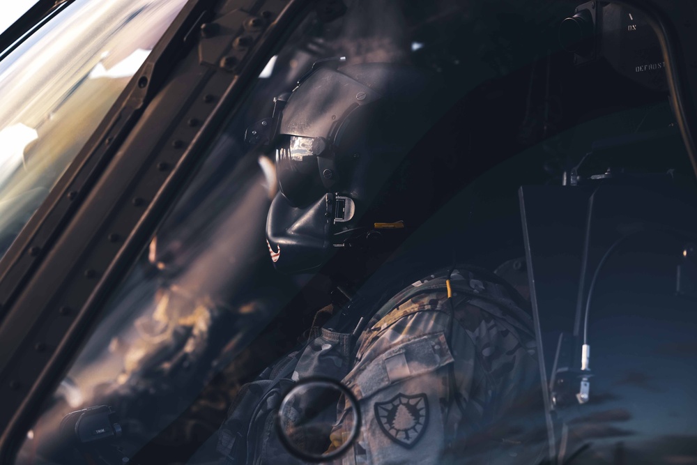 UH-60 Blackhawk Pilots and Crew Cheifs Train During November Annual Training