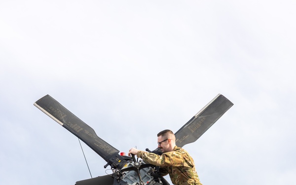 UH-60 Blackhawk Pilots and Crew Cheifs Train During November Annual Training