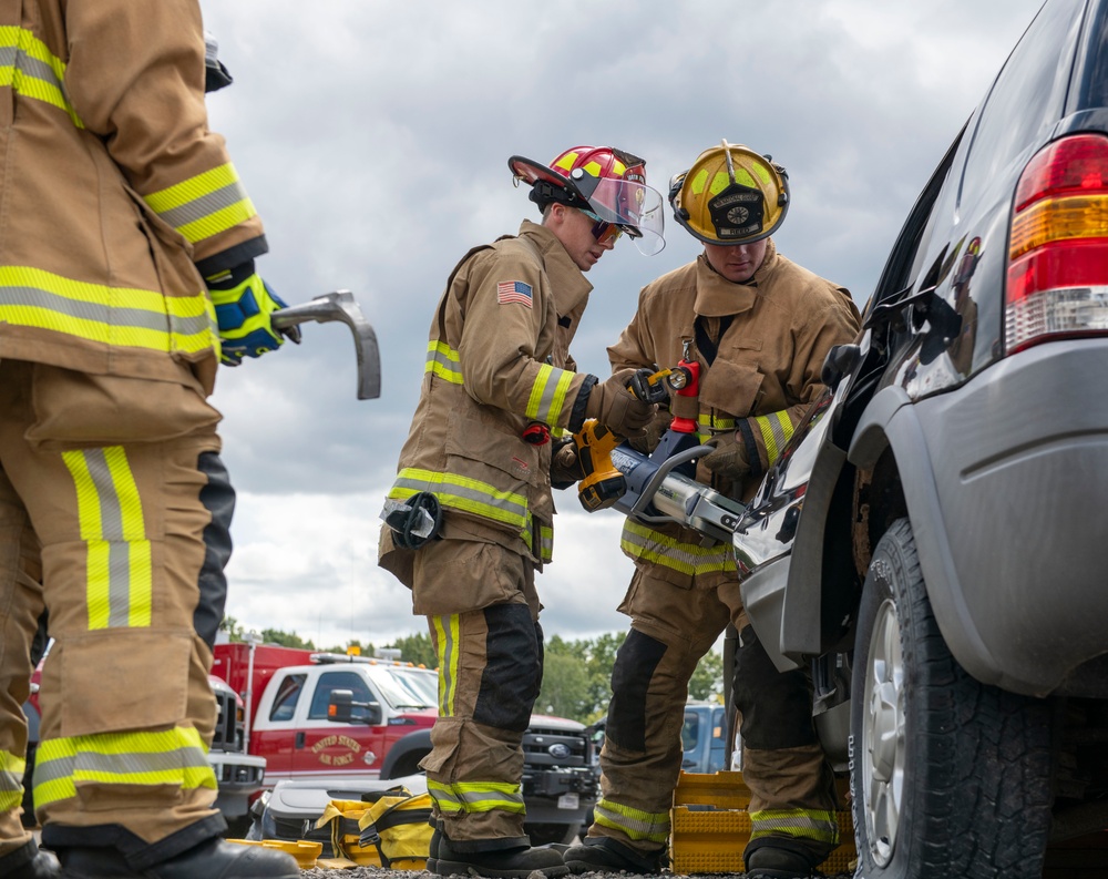 180FW Fire Protection Conduct Vehicle Extraction