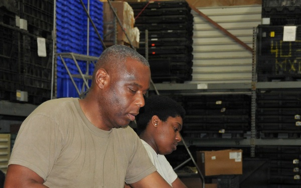 Uniform issue on schedule for 403rd Wing members