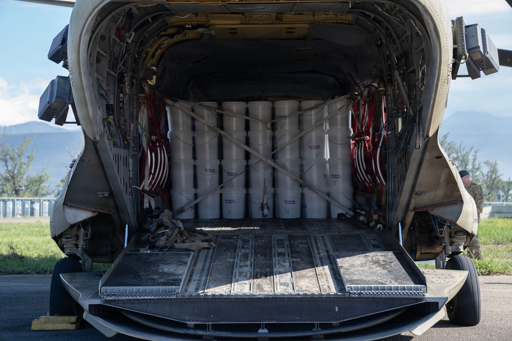 Joint Task Force-Bravo 1-228 Aviation Regiment transport Food and Water to Little London, Jamaica