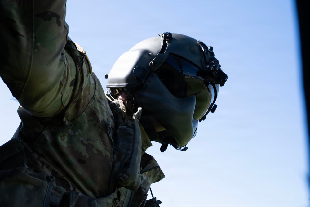 Joint Task Force-Bravo 1-228 Aviation Regiment transport Food and Water to Little London, Jamaica