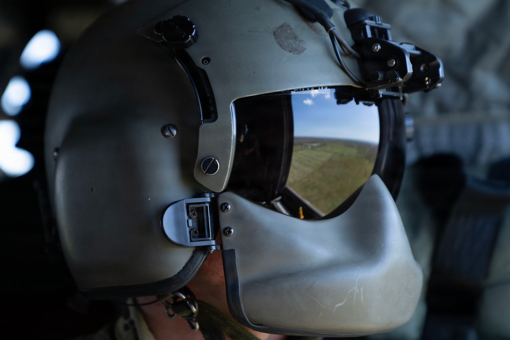 Joint Task Force-Bravo 1-228 Aviation Regiment transport Food and Water to Little London, Jamaica