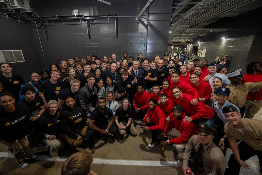 POTUS, SW Attend Washington Commanders Salute to Service Game