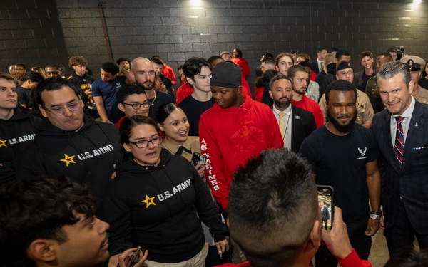 POTUS, SW Attend Washington Commanders Salute to Service Game