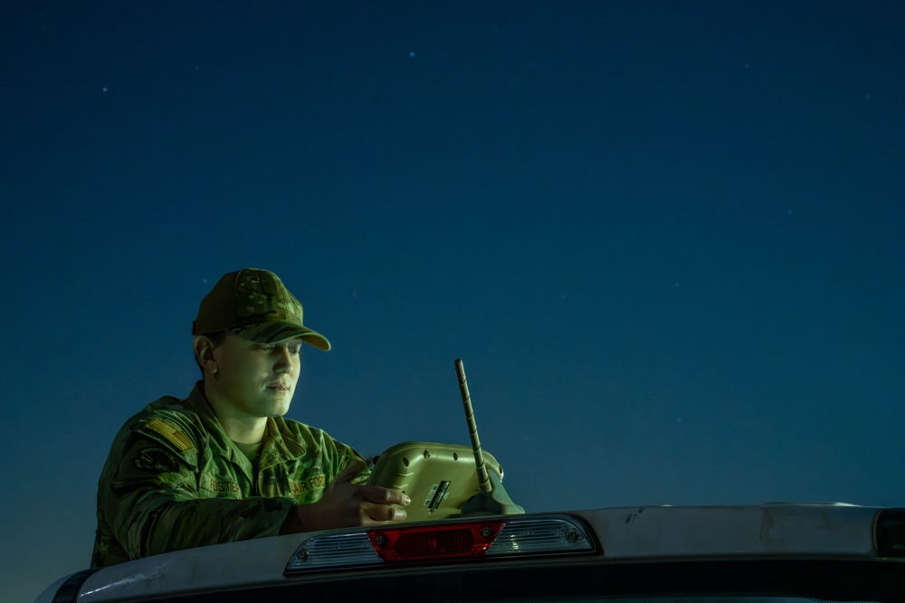 332nd ESFS Electronic Warfare division conducts night flights