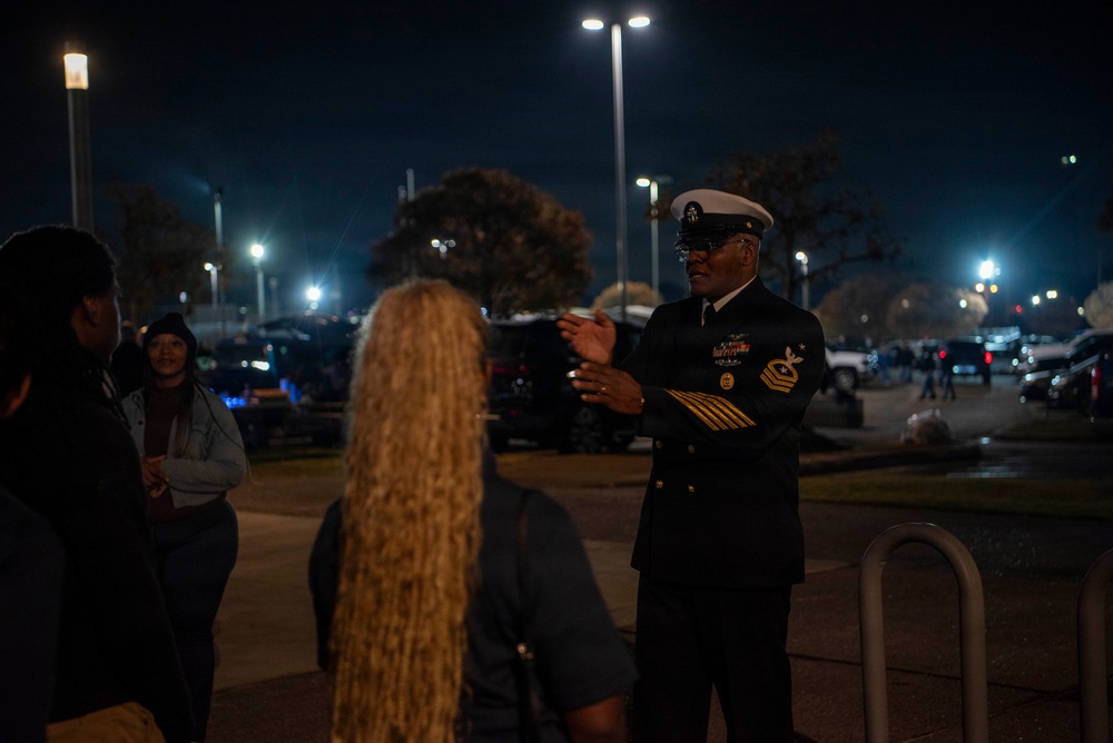 Future Service Members Prepare to Recite the Oath of Enlistment