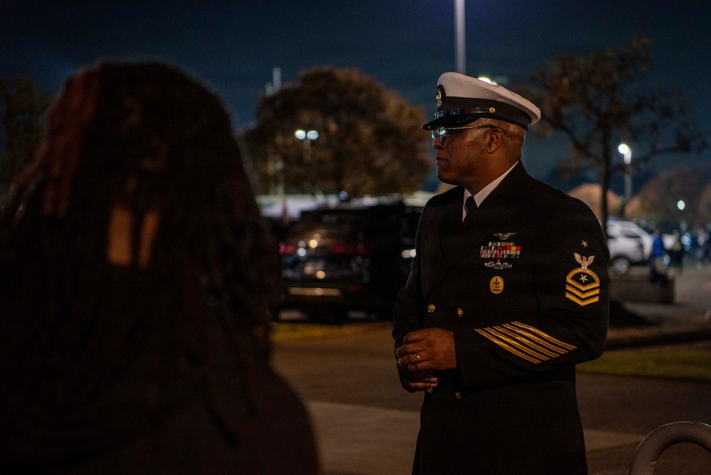 Future Service Members Prepare to Recite the Oath of Enlistment