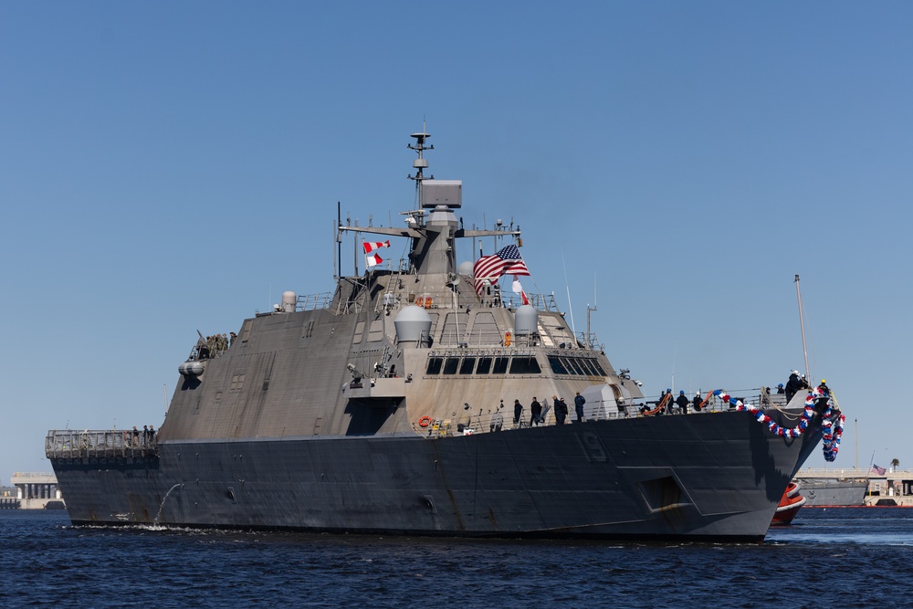 USS St. Louis (LCS 19) Returns to Naval Station (NAVSTA) Mayport
