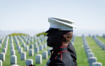 MCRD San Diego Conducts Wreath-Laying Ceremony at 9th SMMC Gravesite