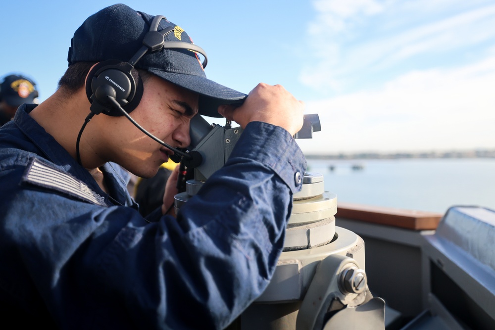 Underway with the USS Paul Ignatius (DDG 117)