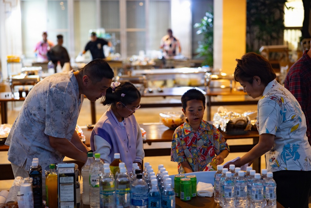 7th Communication Battalion Marines join Okinawa community for annual Moon Festival