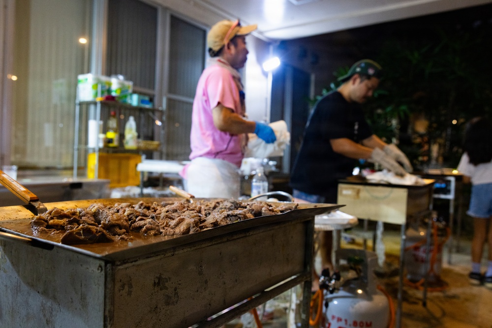 7th Communication Battalion Marines join Okinawa community for annual Moon Festival