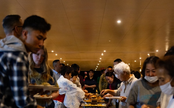 7th Communication Battalion Marines join Okinawa community for annual Moon Festival