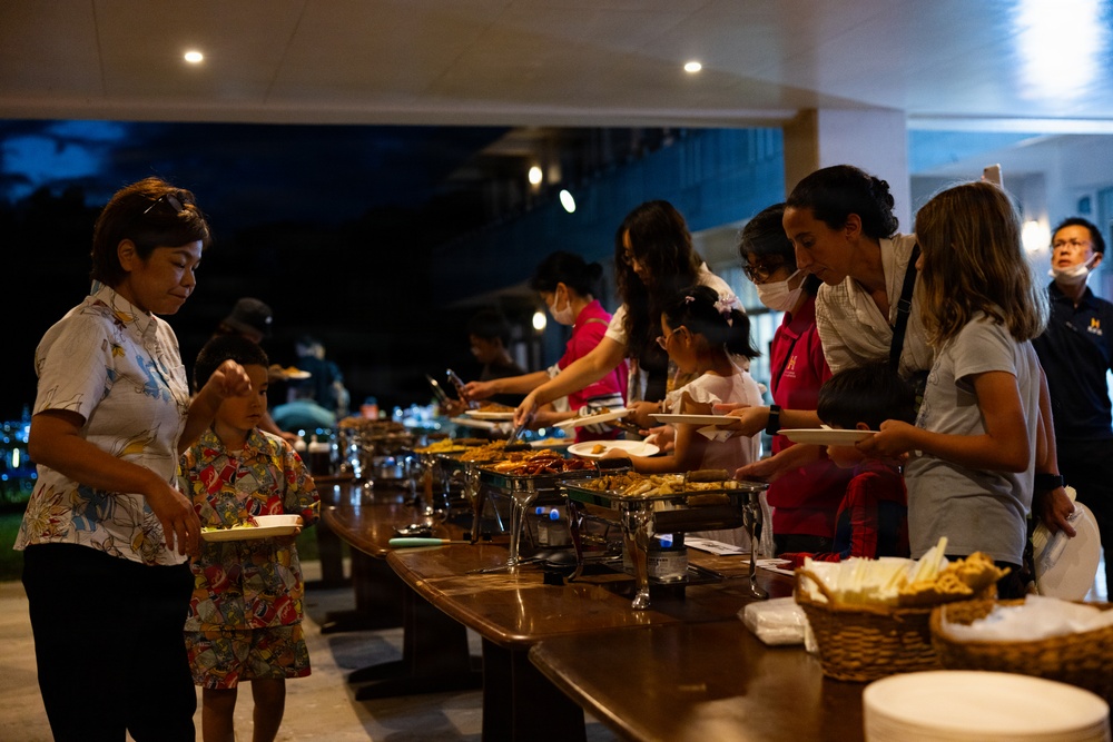 7th Communication Battalion Marines join Okinawa community for annual Moon Festival