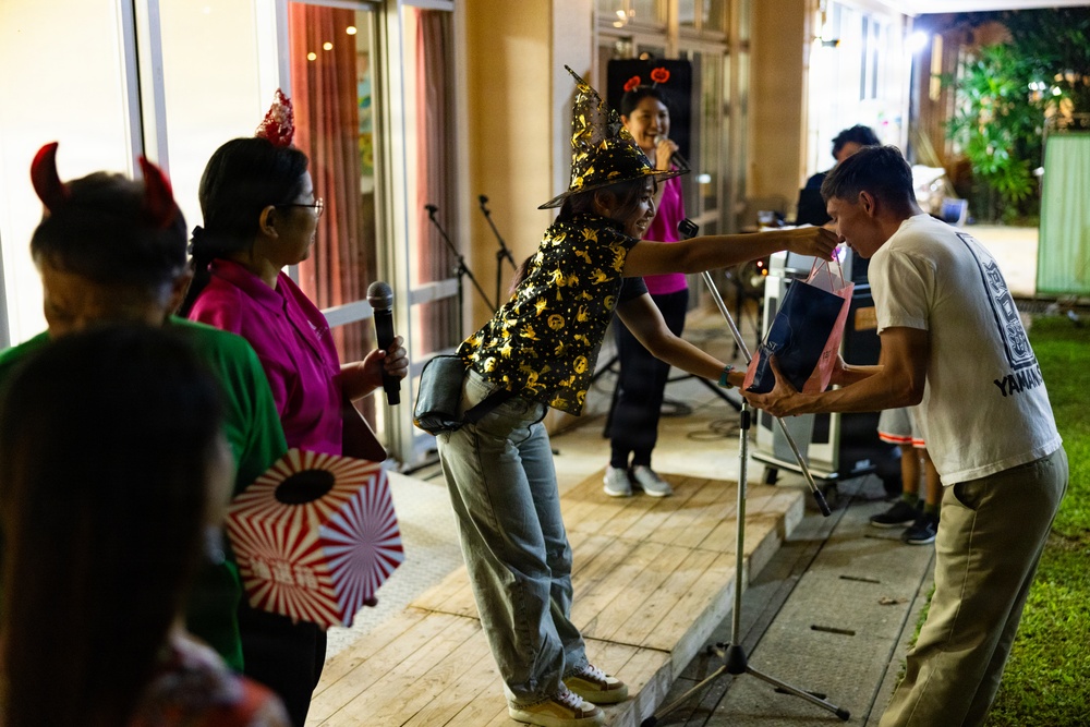 7th Communication Battalion Marines join Okinawa community for annual Moon Festival