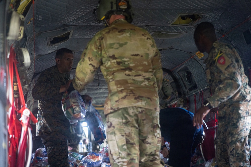 22nd MEU(SOC) | Joint Task Force – Bravo Delivers Food and Water