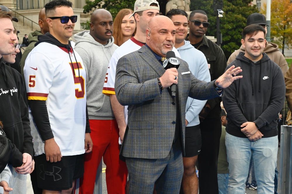 U.S. Soldiers support National Veterans Day Parade