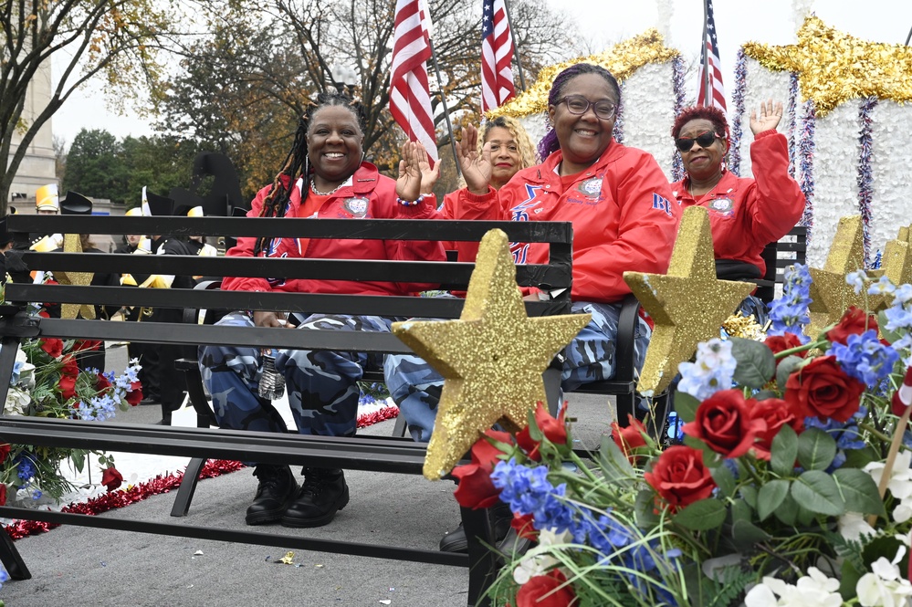U.S. Soldiers support National Veterans Day Parade