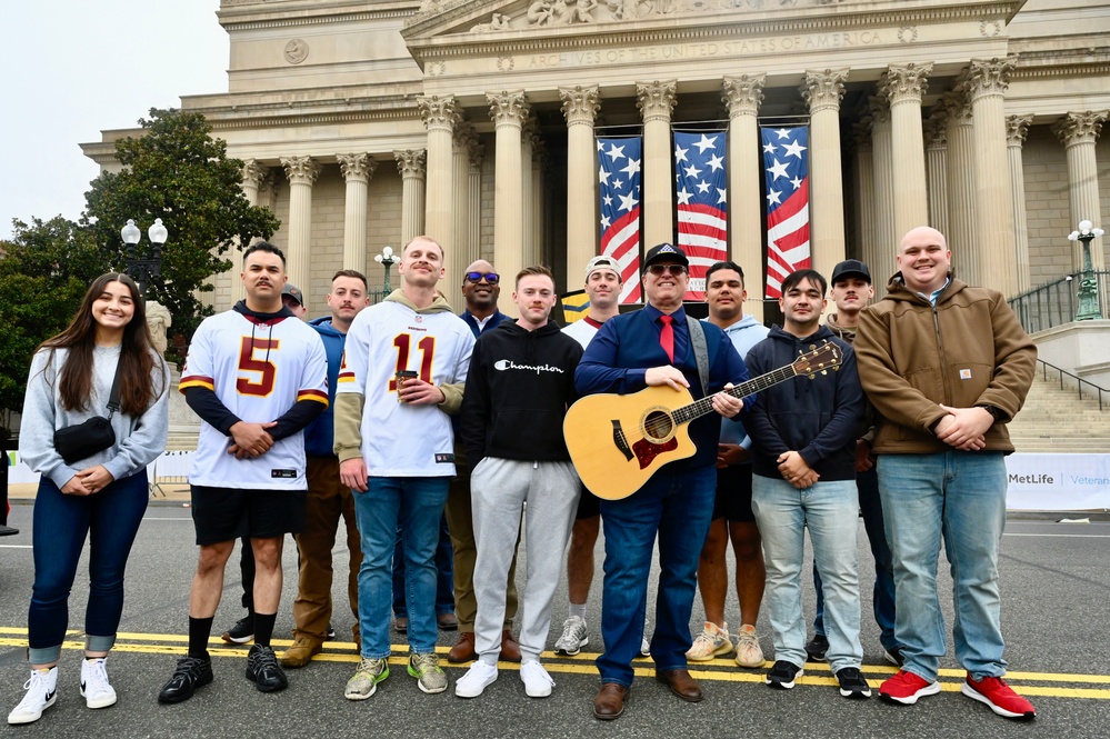 U.S. Soldiers support National Veterans Day Parade