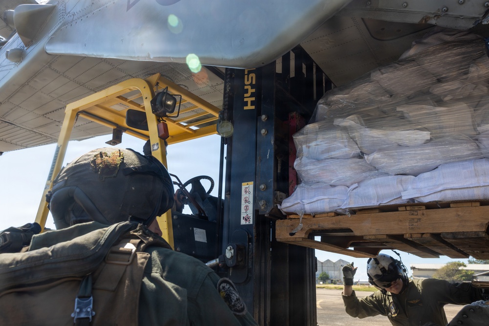 22nd MEU(SOC) | JTF-B Delivers Food and Water